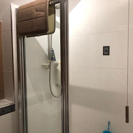 Tranquil Accommodation In A Great Location. Ланарк Екстериор снимка