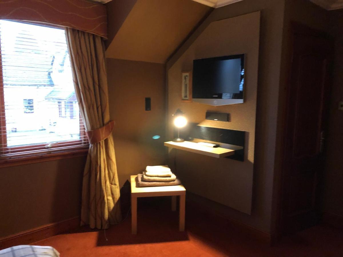 Tranquil Accommodation In A Great Location. Ланарк Екстериор снимка