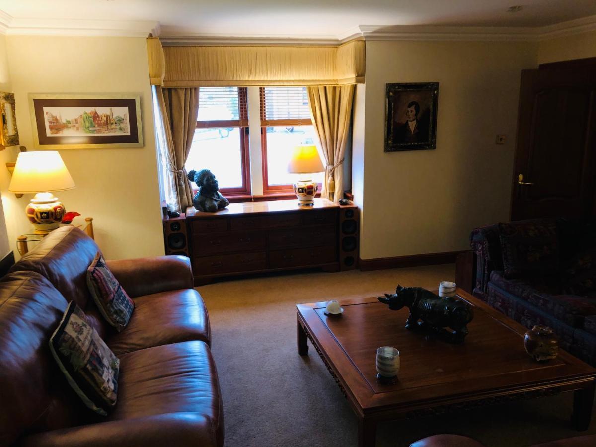 Tranquil Accommodation In A Great Location. Ланарк Екстериор снимка